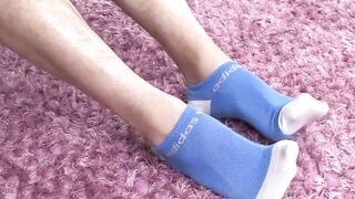Young Boy Xander Jerks Off Huge Dick Until He Jizzes
