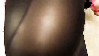 Amateur Sucks Cock & Takes Cumshot on Tight Latex Leggings