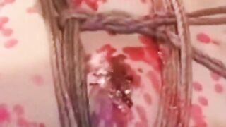 蝋燭責めと鞭打ちされるお姉さん