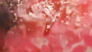 蝋燭責めと鞭打ちされるお姉さん