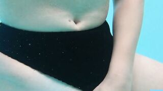 Underwater Pool Orgasm: Teen Babe's Solo Webcam Show