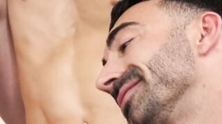 Adam Snow Bareback Gang Bang: Hairy Twinks Pounding His Butt & Deep Throat