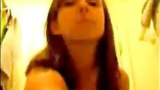 Amateur Brunette Webcam Bikini Change
