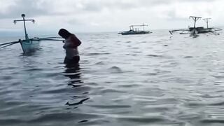 Amateur Filipina Cougar Soaking Wet In The Sea
