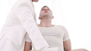 Master Anal Toying: Bareback Cock Sucking & Ass Stretching
