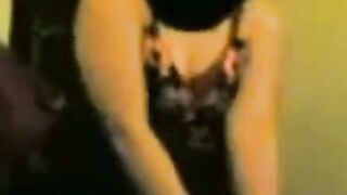 Amateur Arab Exotic Dancer Teases With Sexy Moves