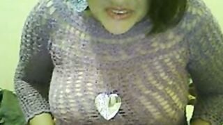 Chubby Brazilian Milf Shows Off Curves on Amateur Webcam