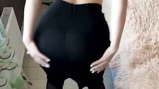 Amateur African Cougar Sucks Cock Then Takes It Inside Her Tight Asshole