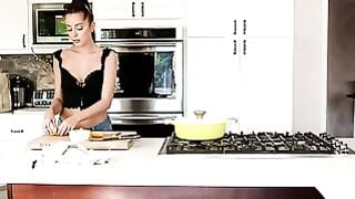 Amateur Stepsister Deepthroats Step Brother In Kitchen