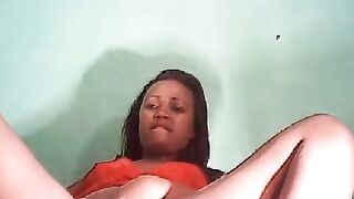 Ebony Amateur Sucks Cock And Fucks Hard In Private Bedroom