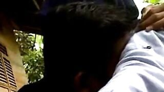 Amateur Indonesian Jilbab Babe Passionate Kissing & Ass Tease