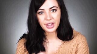 Petite Brunette Whitney Wright Squirts With Vibrator On Bed