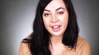Petite Brunette Whitney Wright Squirts With Vibrator On Bed