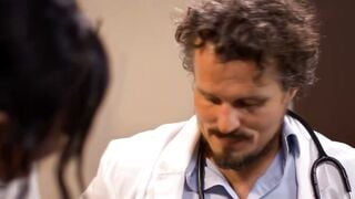 Tattooed Shemale Victoria Grant Deepthroats Doctor Robby Apples Bareback Anal