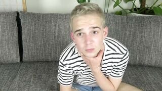 Taylor Blaze Czech Twink Jerks Big Cock With Oil On Couch