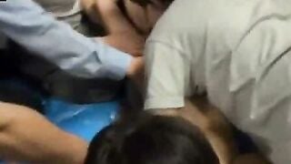 貧乳パイパンお姉さんをフェラ＆顔射と中出し肉便器