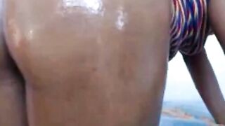 Phat Black Amateur Ass Tease on Webcam