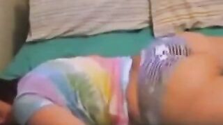 Amateur Cam Girl Twerks Juicy Ass on Webcam POV