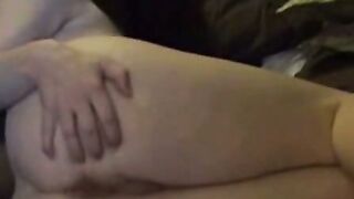 Amateur Brunette Farting on Webcam: Naughty Cam Show