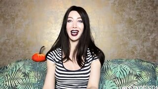Happy Halloween with Hotkinkyjo, long triple penis vibrators