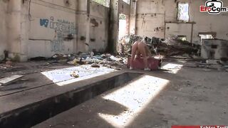 Thin blonde MILF likes standing anal outdoor