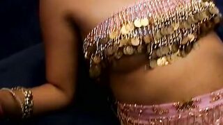 Desi floozie gets her pussy banged! hardcore by 2 dudes