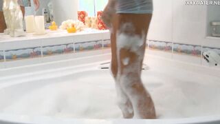 Sima Zasadilo loving herself inside toilet