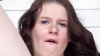 Jesie Rose Solo Tease: Shaved Pussy & Tender Nipples in Crop Top