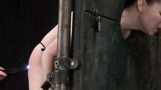 AnnaBelle Lee Neck Stock Handcuff Clips Fucking Machine Orgasm With Claire Adams