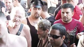 Noah Brooks Public Gay Blowbang & Rimming Crowd Spectacle