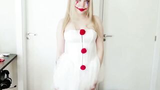Jenny Kitty Clown Makeup Deepthroat Sucks Thick Cock