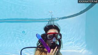Lana Tanga shows underwater orgasms to you