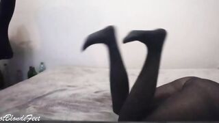 I love her Legs - Miley Grey