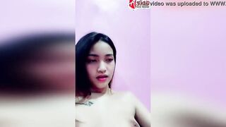 Incredible women from Thailand masturbates with toy