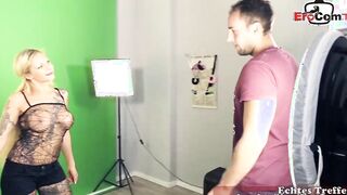 PHOTOGRAPHER TOWS DOWN GERMAN BLONDE PERFORMER AND FUCKS HER WITHOUT PVC