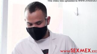 CLAUDIA VALENZUELA - Pregnant woman gets nailed by a weird gynecologist. Is he really a doctor? / Pregnant woman is penetrated by a rare gynecologist. Is that man really a doctor?