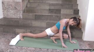 Twistys - Yoga 18 yo Bree Morgan strokes her tight vagina