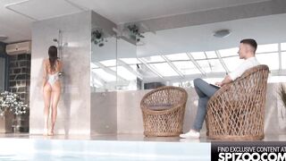 Slim Hot Anal Tiffany Tatum Poolside