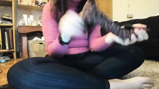 Nicoletta completely destroys a pair of high heels putting her huge booty inside front of your face