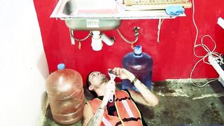 Bae young dark haired seduces the plumber