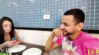 A little bit of what these men do during meal times - Michelli Beatriz - Vinny Kabuloso