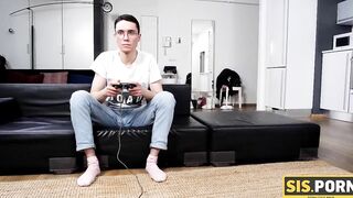 SISPORN. Nerdy boy tempted inside sex with attractive stepsis