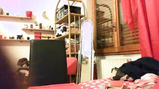Italian schoolgirl pisses in her tight yoga leggings