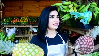 CARNE DEL MERCADO - Hispanic Salesgirl Takes Dick After Work
