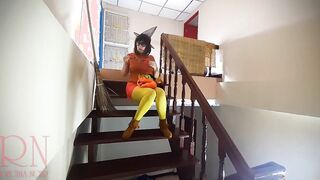 HALLOWEEN 2021 – Velma Dinkley inside Yellow tights – SCOOBY DOO