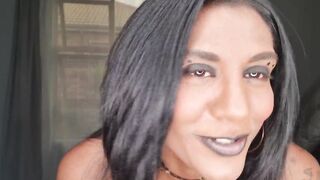 Punjab bimbo wearing african lipstick wants her lips and tongue rapped around your cock and taste your lips | close up | bondage