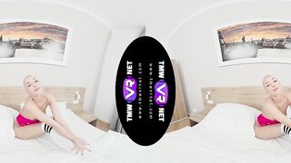 TmwVRnet - Lovita Fate – Blondie’s solo party inside bed