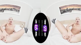 TmwVRnet - Lovita Fate – Blondie’s solo party inside bed