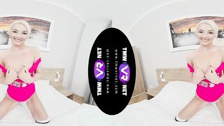 TmwVRnet - Lovita Fate – Blondie’s solo party inside bed