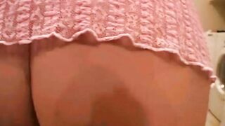 Butt shaking 18 teases the camera